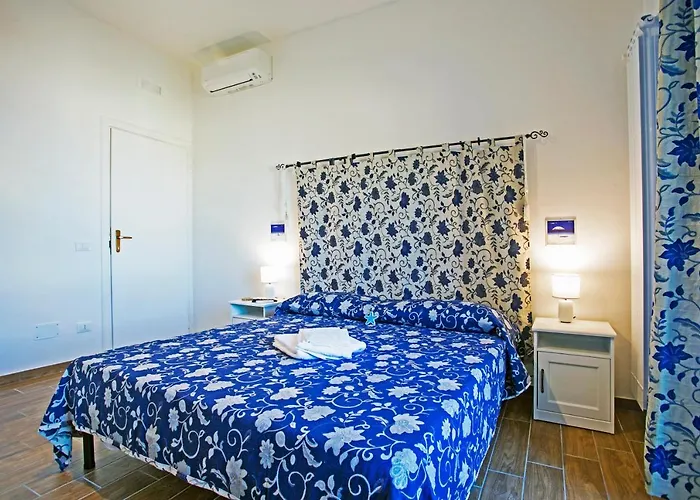 Al Blu Bed & Breakfast 3*